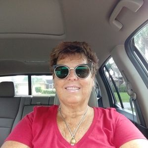 Meet your Posher, Debbie